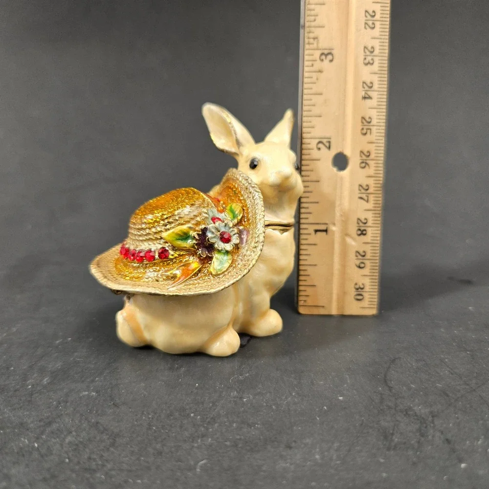 Enamel Bunny Rabbit Trinket Box Jeweled Hinged Straw Hat Figurine Gold Tone
